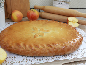 Пирог с яблоками 1000г